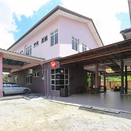 Oyo 90274 Wadi Isfa Inn Kota Bahru Luaran gambar